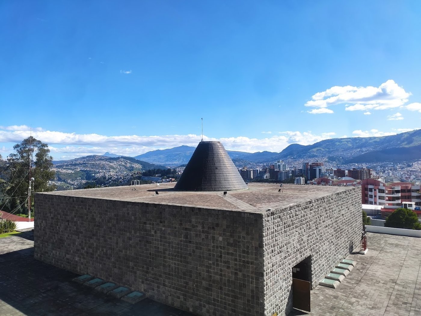 Capilla del Hombre, Guayasamín